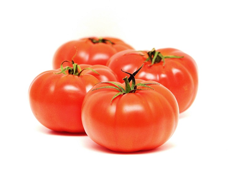 Fresh Tomatoes Beef - £ 0.90  per each