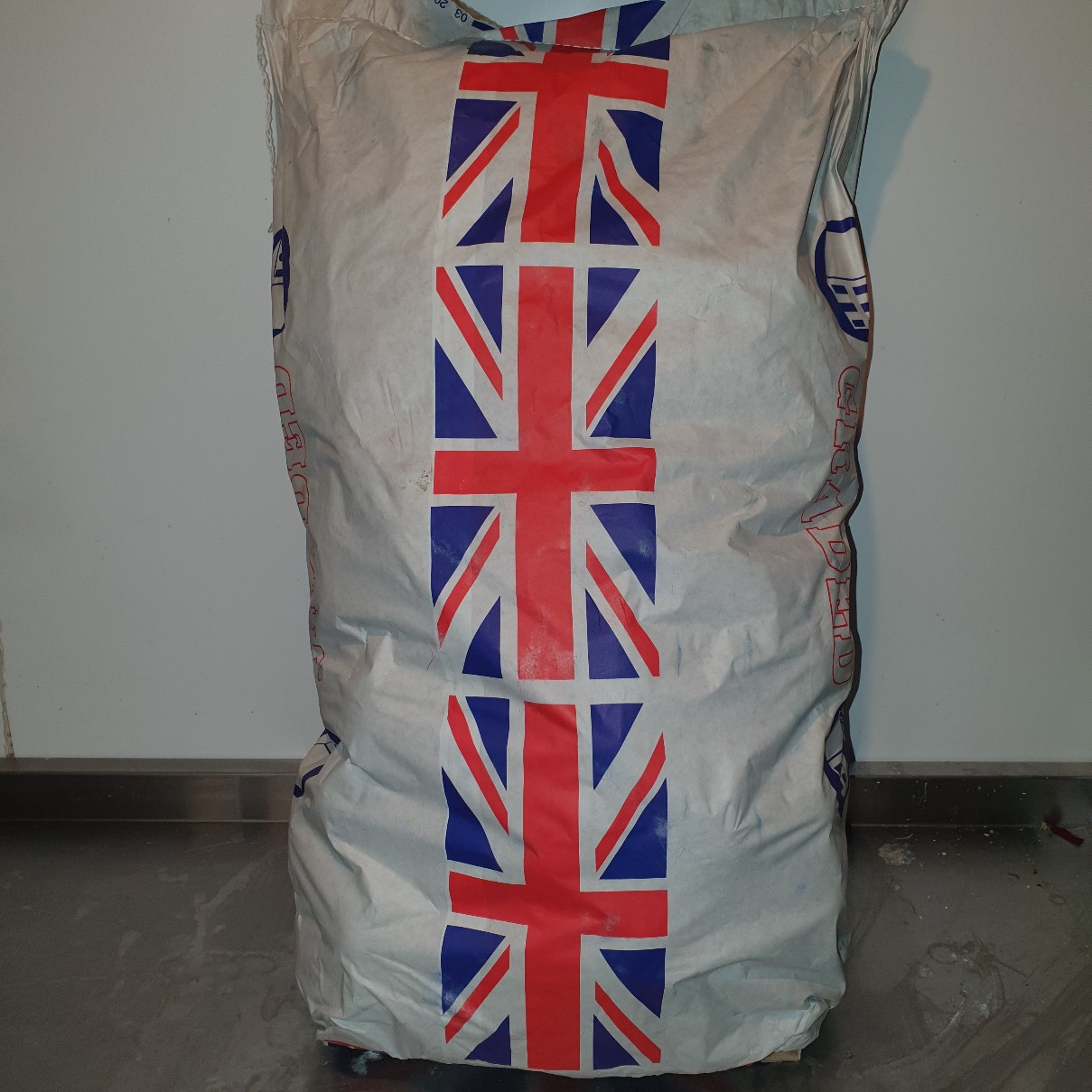 Fresh White Washed 25kg (55lbs) bag - £ 19.50  per each