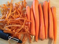 Fresh Peeled Carrots - £ 0.81  per lbs