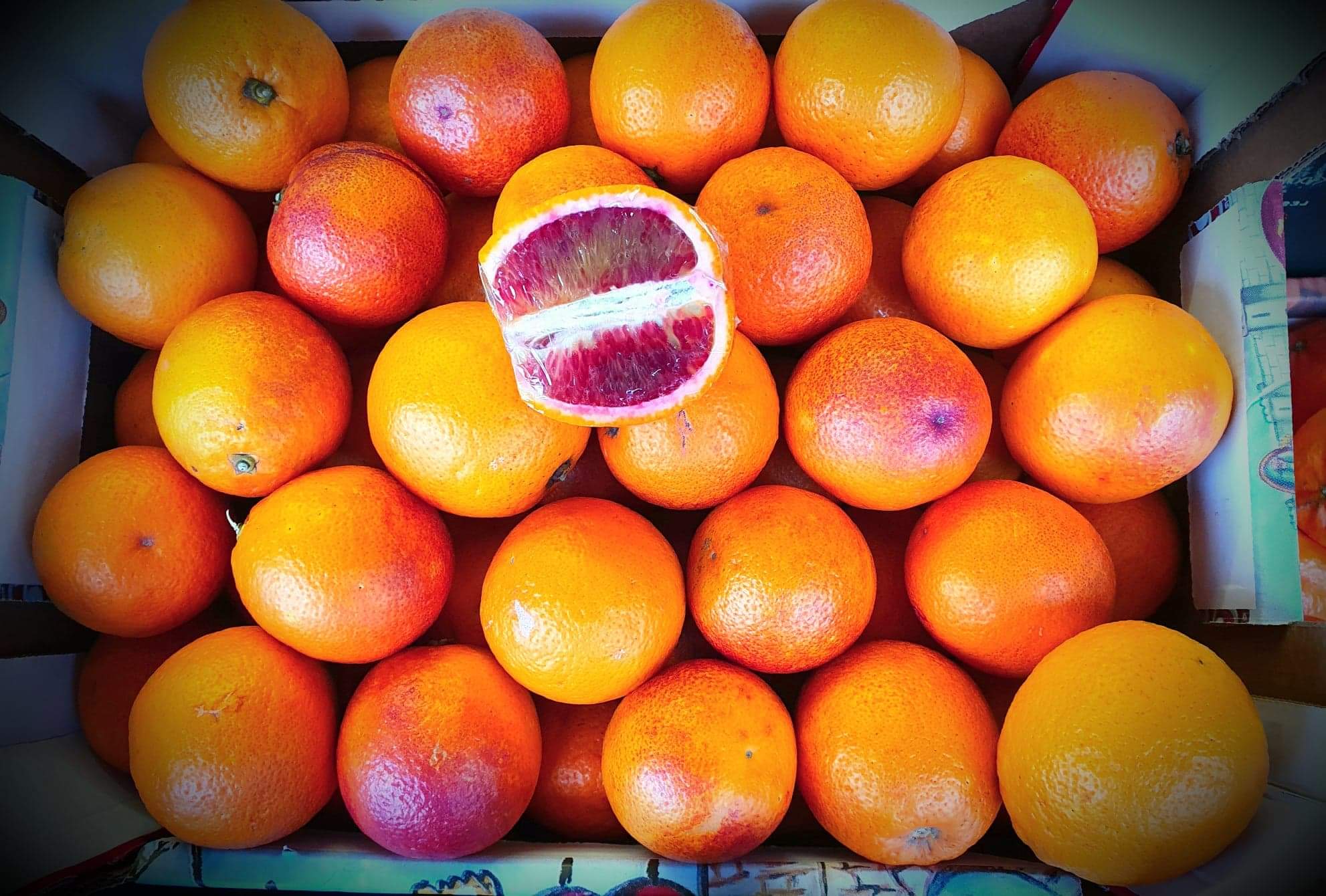 Fresh Red Oranges CARA CARA - £ 0.45  per each
