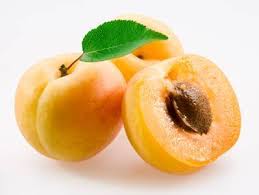 Fresh Apricots - £ 1.36  per lbs